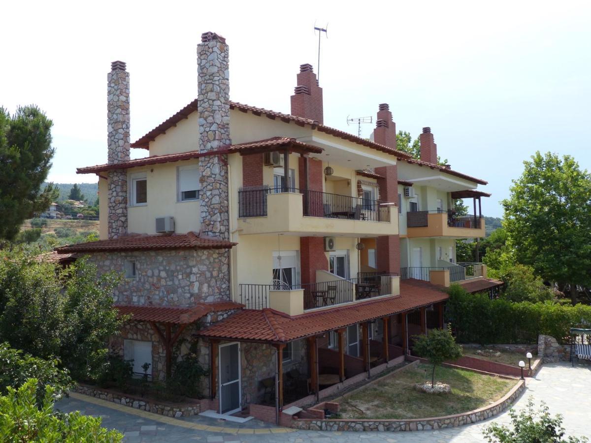 Makis Nest Apart-Hotel Vourvourou Exterior foto